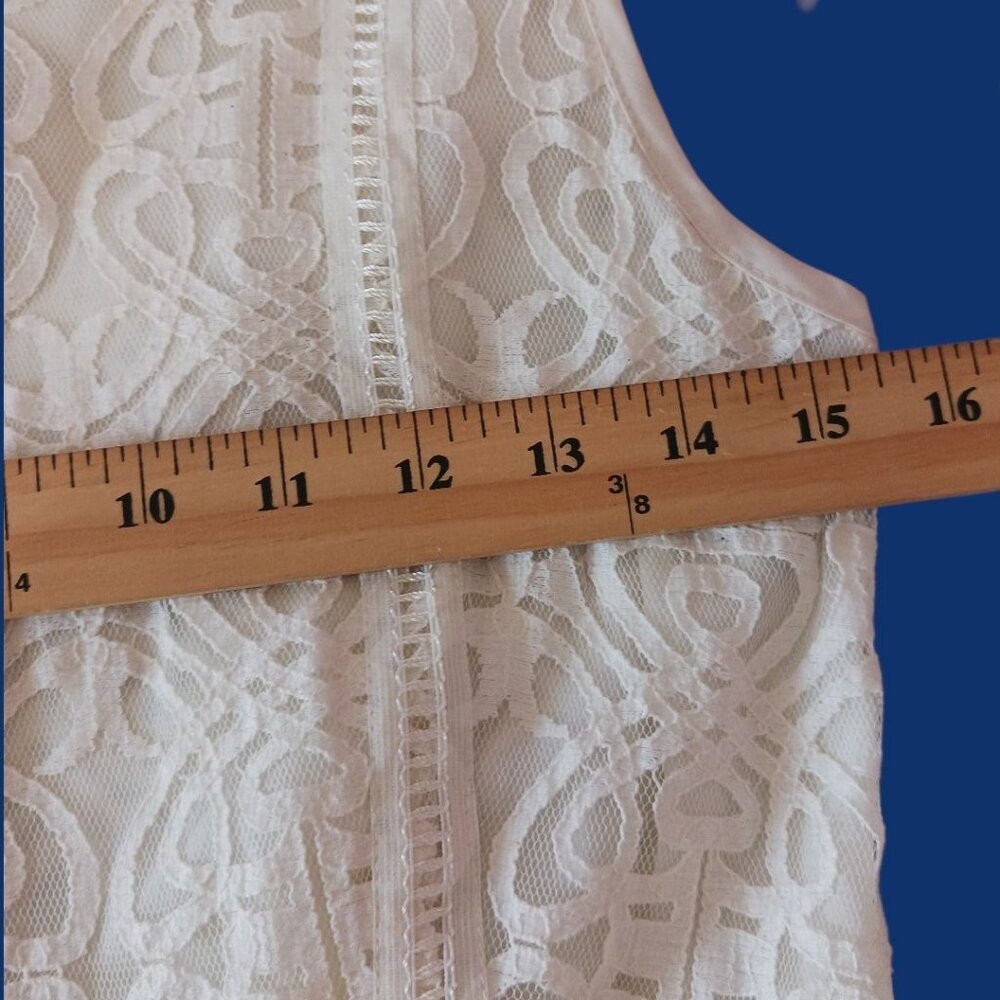 Hazel Sleeveless Lace Dress W/ Tiered Skirt & Back Zipper Ivory Small - Picture 4 of 13